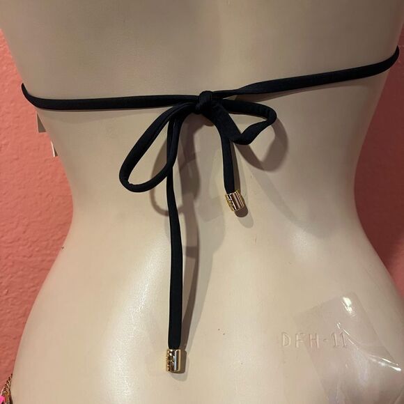 BEACH BUNNY BELIZE BEAUTY SWIMWEAR SET.. - Picture 11 of 12